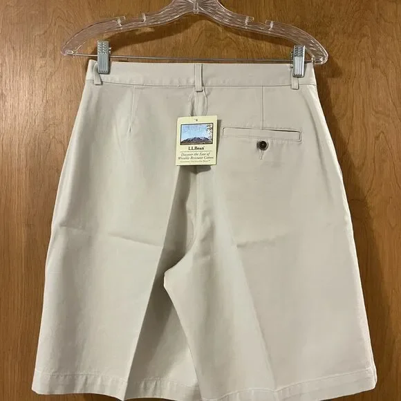 LL Bean Wrinkle Resistant Cotton Shorts - Picture 2 of 9